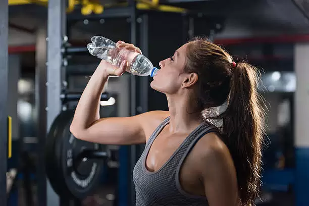 Uống nước gì khi tập gym?